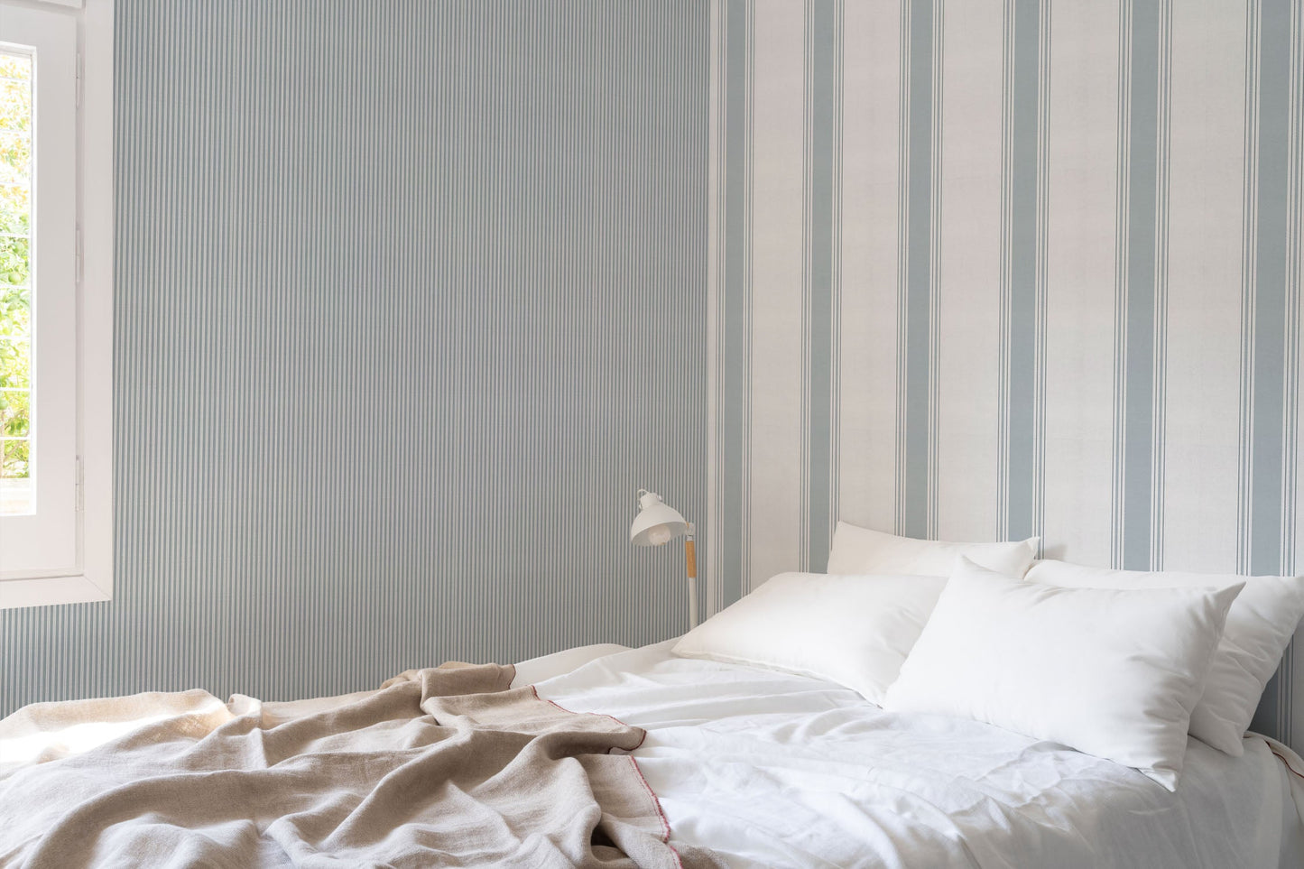 VCA00711 Stripe 0,7 Wallpaper