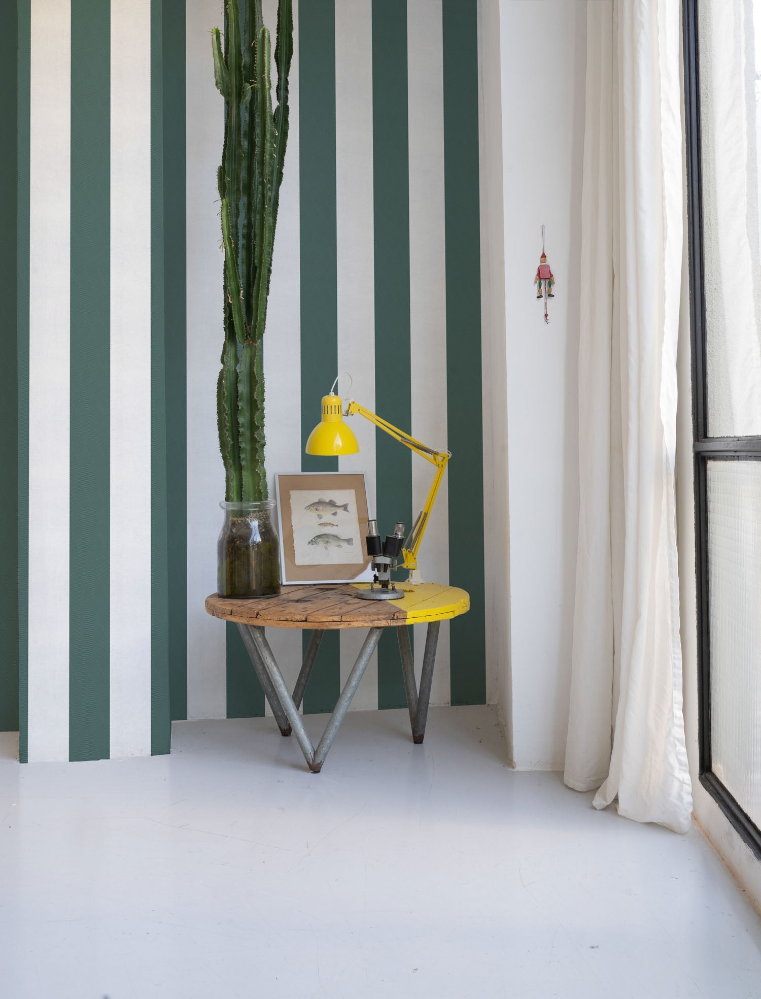 VCA00736 Stripe 8 Wallpaper